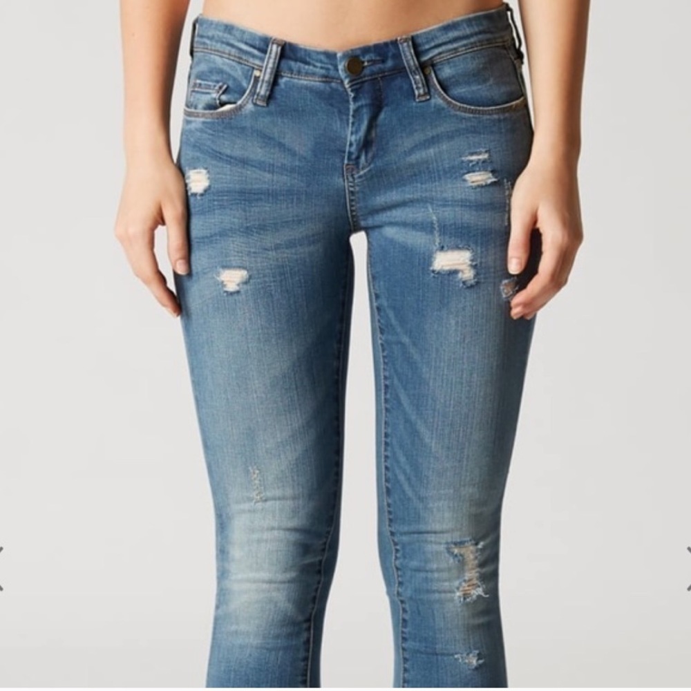 Blank NYC Distressed Skinny Blue Jeans​​​​​​​​​​​​​​​​​​​​​​​​​​​​